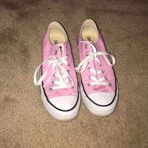 Light pink converse